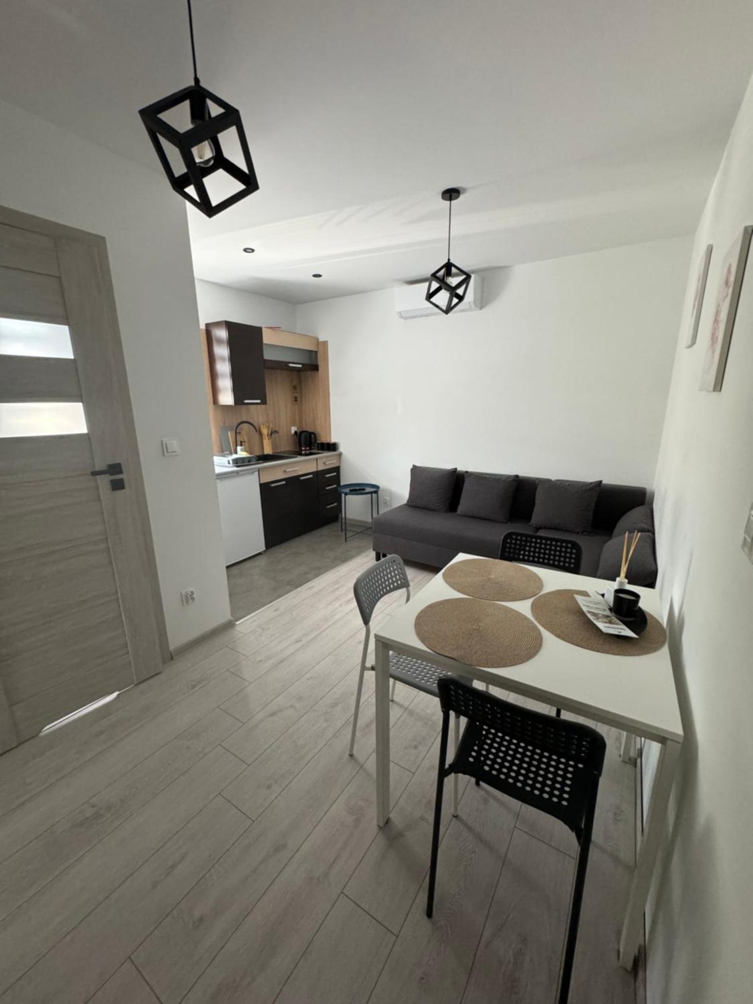 Apartamenty Happy House Zator Extérieur photo